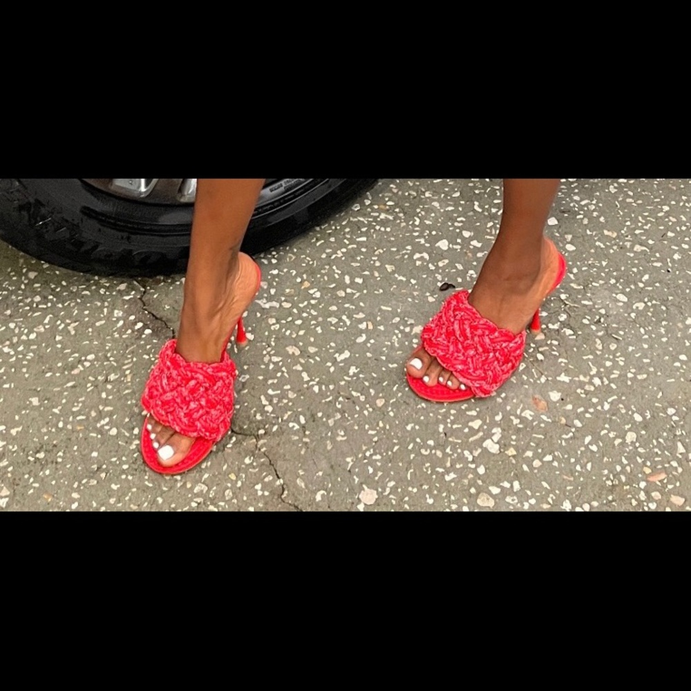 Bottega Veneta size 38